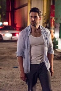 Ransom – S01E10 – The Artist
