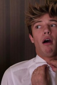 Chasing Cameron – S01E04 – Girls Like Hygiene