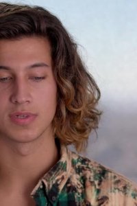 Chasing Cameron – S01E09 – No Shoes on the Bed