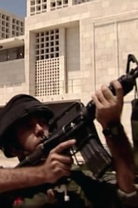 Captive – S01E06 – Bethleham Siege, Palestine