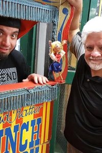 British Treasure, American Gold – S01E02 – Toys