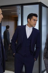 Incorporated – S2016E02 – Downsizing