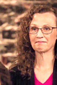 Leah Remini: Scientology and the Aftermath – S03E01 – Emotional Aftermath