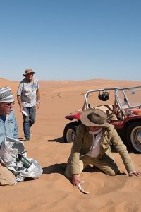 The Grand Tour – S01E07 – The Beach (Buggy) Boys – Part 1