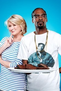Martha & Snoop’s Potluck Party Challenge – S03E06 – Halloween Food Fight