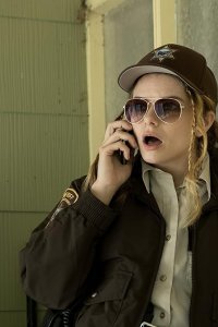 Dirk Gently’s Holistic Detective Agency – S02E04 – The House Within a House