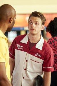 Crazyhead – S01E05 – Downward Facing Dog