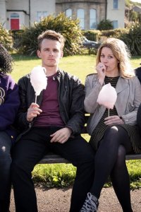 Crazyhead – S01E06 – Beaver with a Chainsaw
