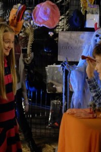 American Housewife – S01E03 – Westport Zombies