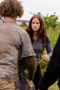 Van Helsing – S01E09 – Help Out