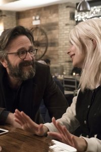 Easy – S01E05 – Art and Life