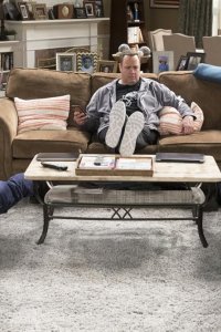 Kevin Can Wait – S02E22 – Phat Monkey