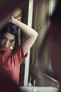 Better Things – S01E01 – Sam/Pilot