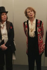 Better Things – S05E08 – Jesus Saves