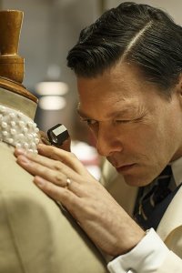 The Collection – S01E03 – The Scent