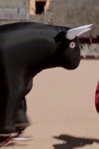 Better Late Than Never – S02E06 – Madrid – Matador Training