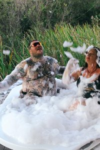 Dead Set on Life – S03E01 – If It Ain’t Rough, It Ain’t Fun