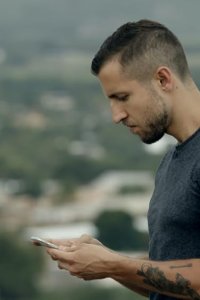 Cyberwar – S02E08 – Mexico’s War on Watchdogs