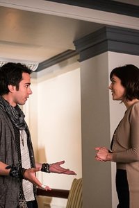 BrainDead – S01E12 – Talking Points Toward a Wholistic View of Activism in Government: Can the Top Rebel?