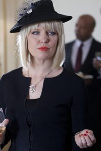 Agatha Raisin – S01E06 – The Day the Floods Came