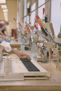 Handmade: By Royal Appointment – S01E04 – Steinway