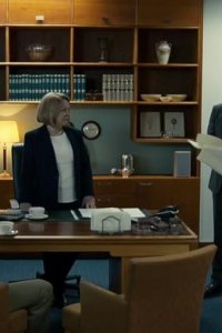 Secret City – S01E03 – Beware the Jabberwock