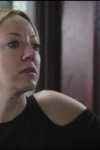 Rovers – S01E02 – The Biscuit Plate