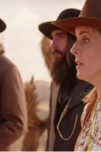 Lady Dynamite – S02E06 – Apache Justice