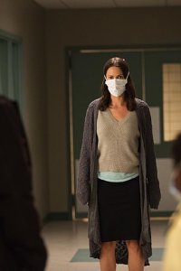 Containment – S01E03 – Be Angry at the Sun