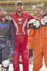The Dude Perfect Show – S01E01 – The Luke Bryan Archery Cart Battle
