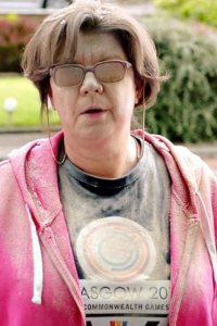 Two Doors Down – S01E02 – Episode #1.2