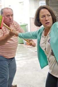 Two Doors Down – S01E05 – Episode #1.5