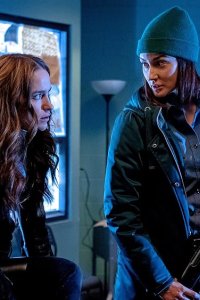 Wynonna Earp – S04E01 – On the Road Again