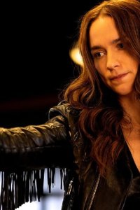 Wynonna Earp – S04E09 – Crazy