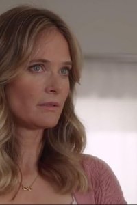 You Me Her – S05E06 – Break It Like You Mean It