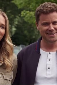 You Me Her – S05E08 – Oh, Mama!
