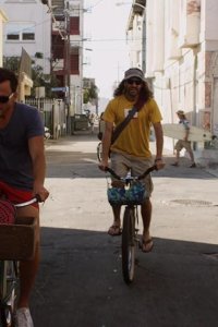 Flaked – S01E01 – Westminster