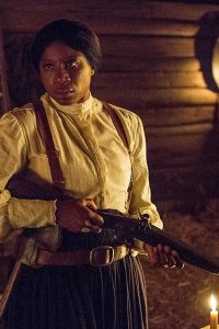 Underground – S02E01 – Contraband