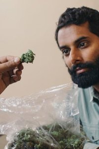 Weediquette – S03E03 – Pot Pipeline