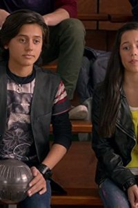 Stuck in the Middle – S01E01 – Pilot
