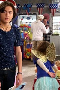 Stuck in the Middle – S01E13 – Stuck in the Harley Car