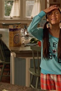 Stuck in the Middle – S03E20 – Stuck in Harley’s Quinceañera
