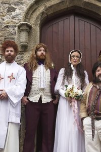 Bridget & Eamon – S01E02 – The Divorce Referendum