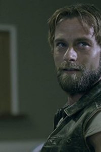 Outsiders – S01E04 – Rubberneck