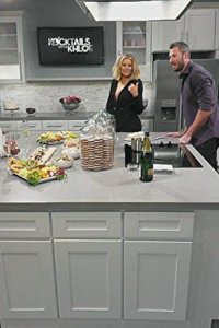 Kocktails with Khloé – S01E02 – Bottoms Up!