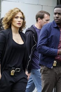 Shades of Blue – S01E01 – Pilot