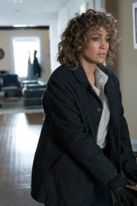 Shades of Blue – S03E05 – The Blue Wall