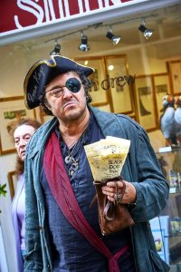 The Coroner – S02E09 – Pieces of Eight