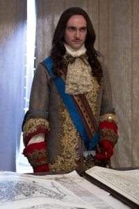 Versailles – S01E04 – The Road