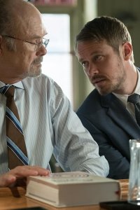 Patriot – S01E07 – Hello, Is Charlie There?